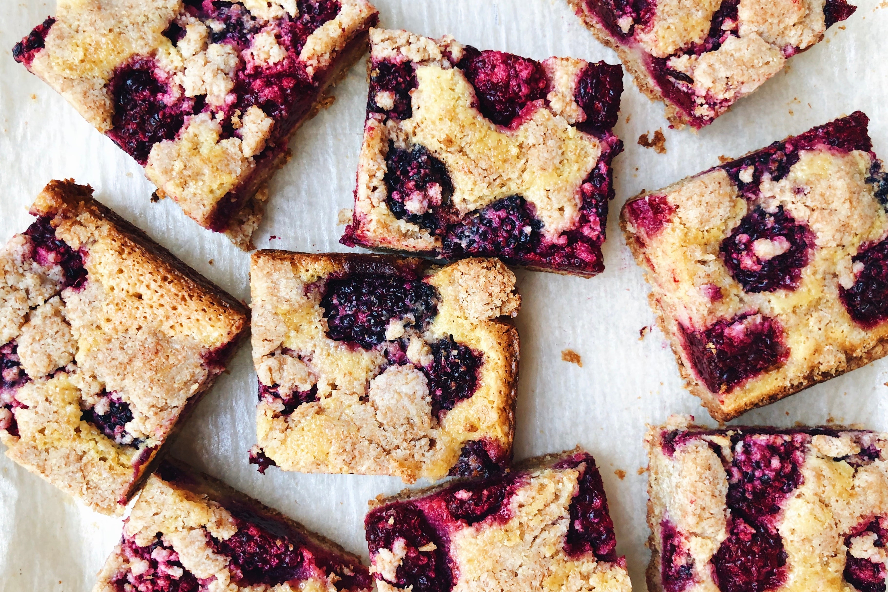 Summer Berry Pie Bars
&ndash; Flourist