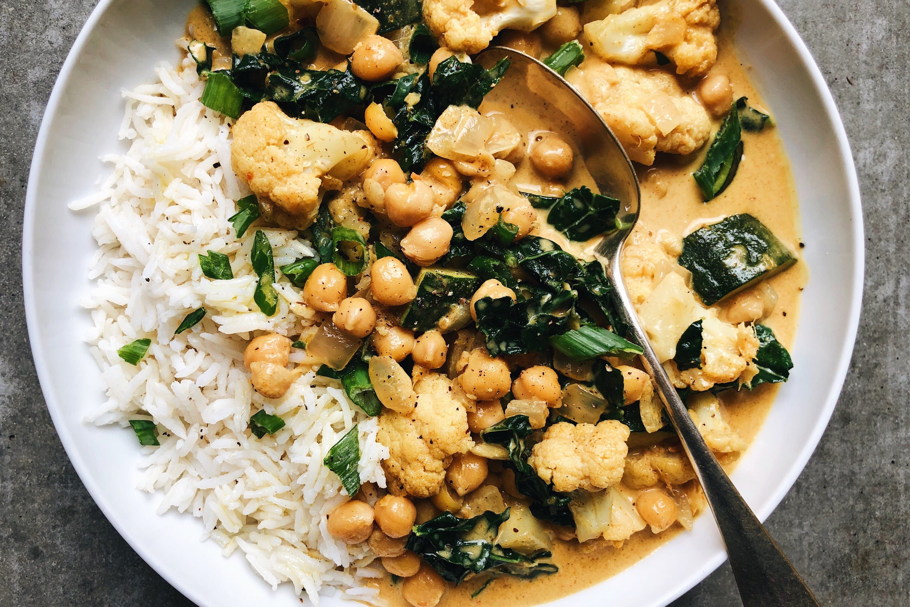 Chickpea Cauliflower Curry – Flourist