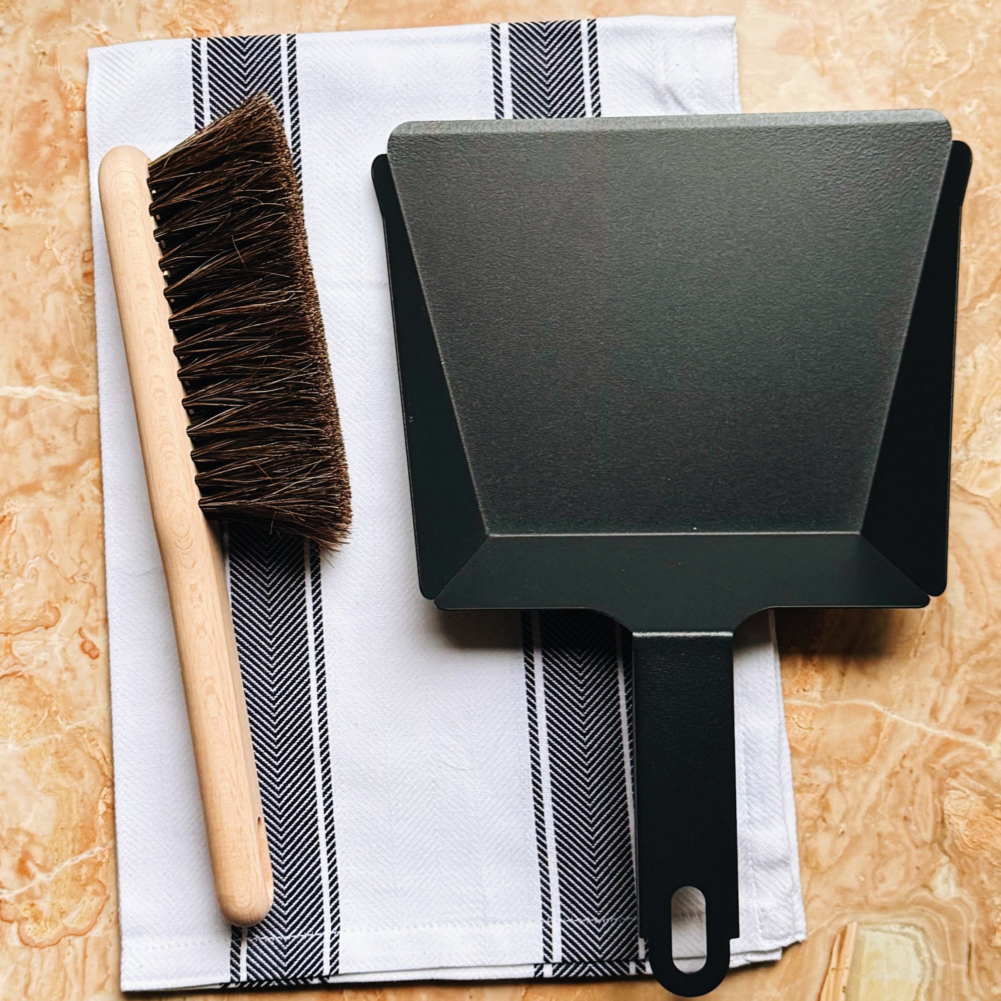 Black Dustpan